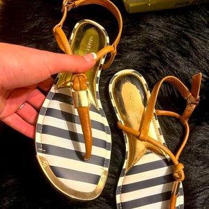 Adorable sandals with rich color. Lightly worn. Great for spring!